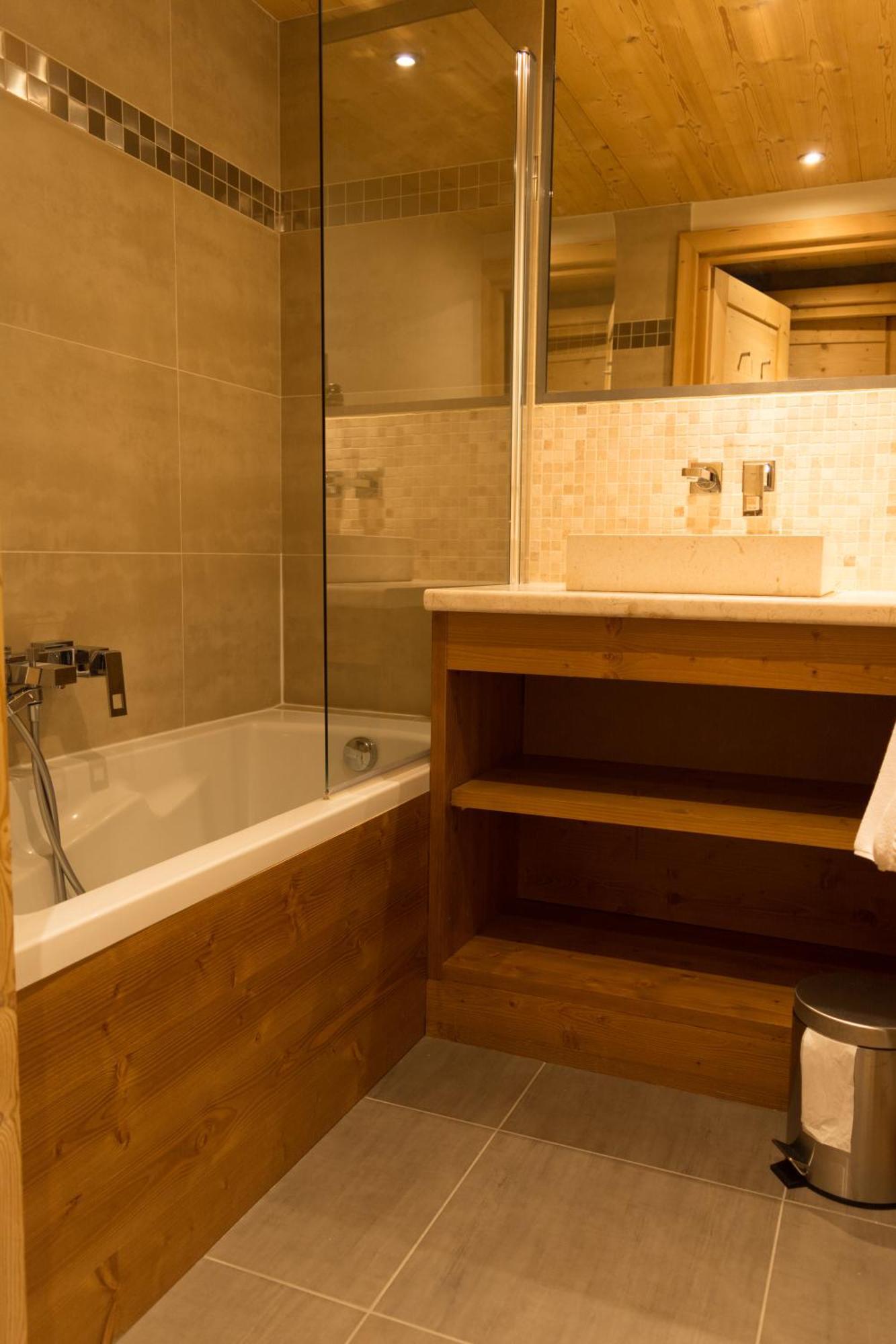 Two-Bedroom Exclusive Apartment,1215123457:JPEG